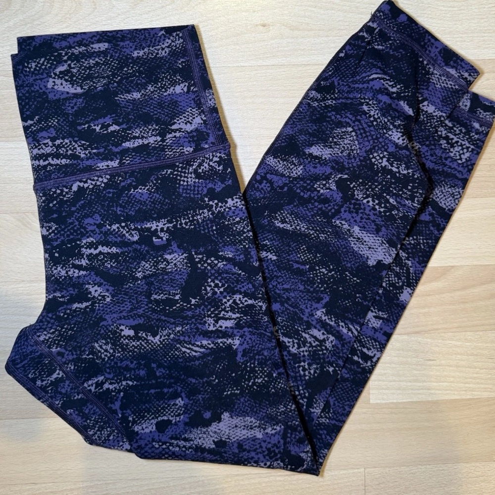 Lululemon Rip Wave Purple Thunder Black Align Legging 25” size 8